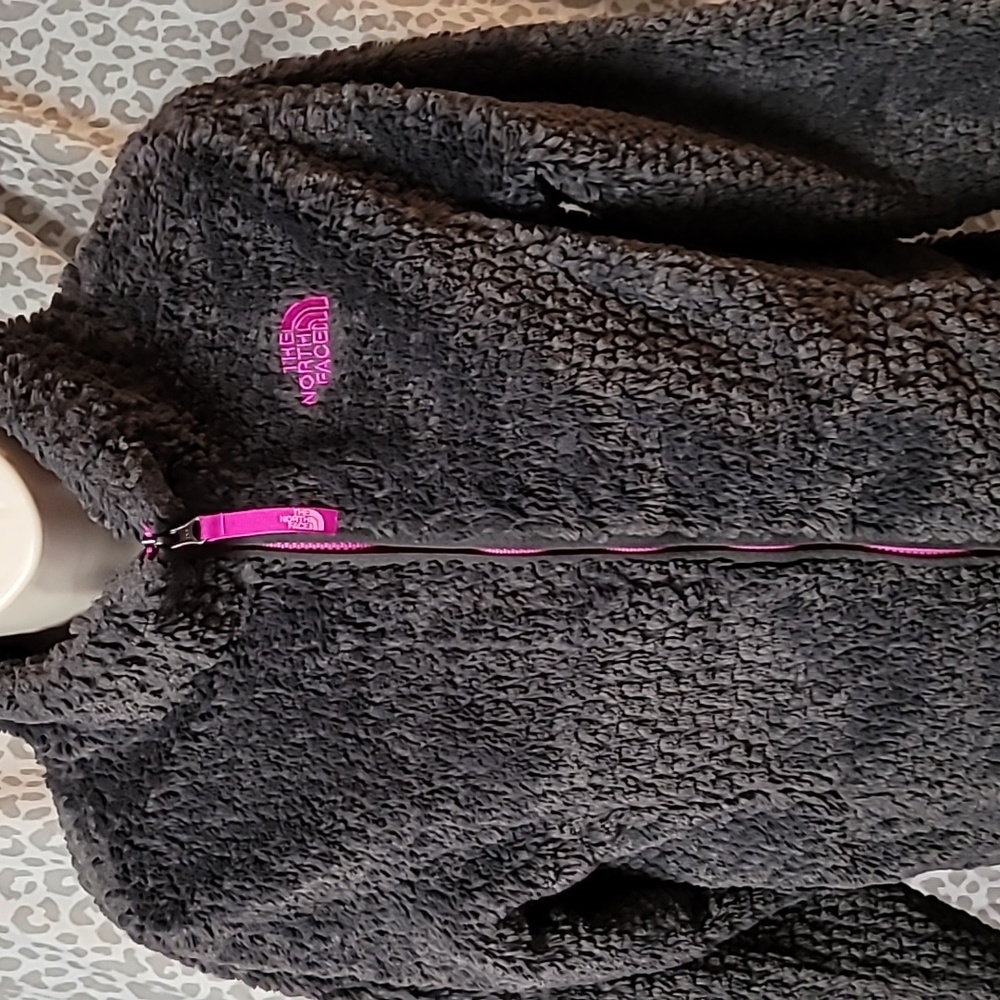 The North Face Fleece Jacket - Picture 2 of 8